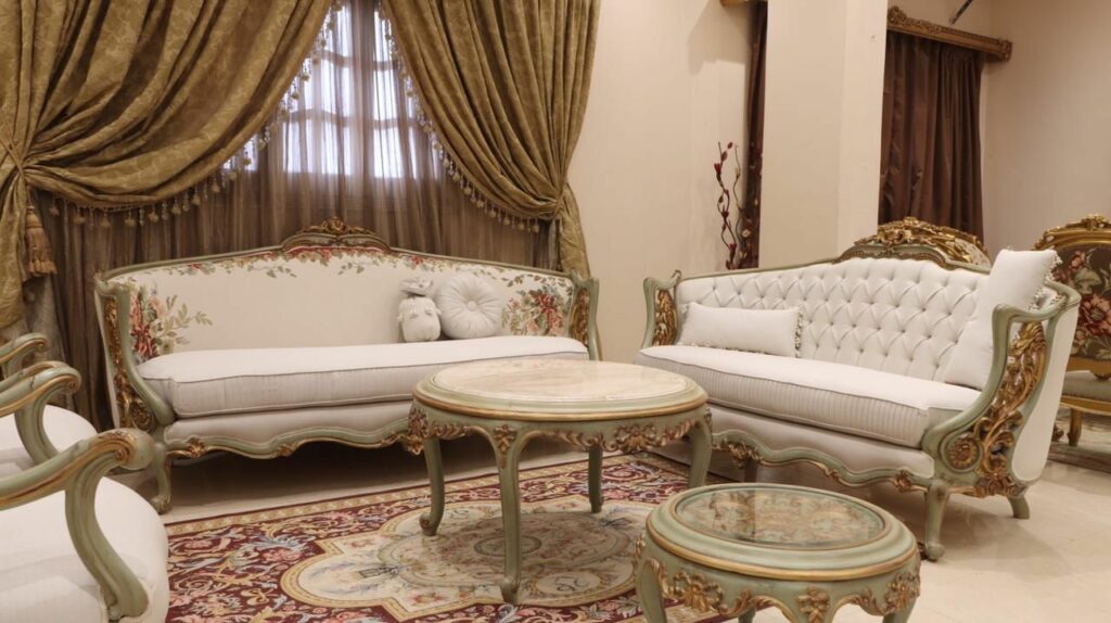 Handmade Caval Big Coffee Table | Mobilia Cleopatra 3 Handmade Caval Big Coffee Table - Image 1