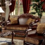 Loveseat With 2 Pillows