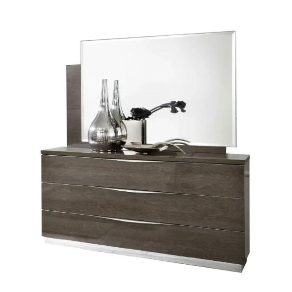 High Gloss Lacquer Platinum Legno Dressers and Mirror Silver Birch