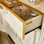 White Lacquer Dining Set