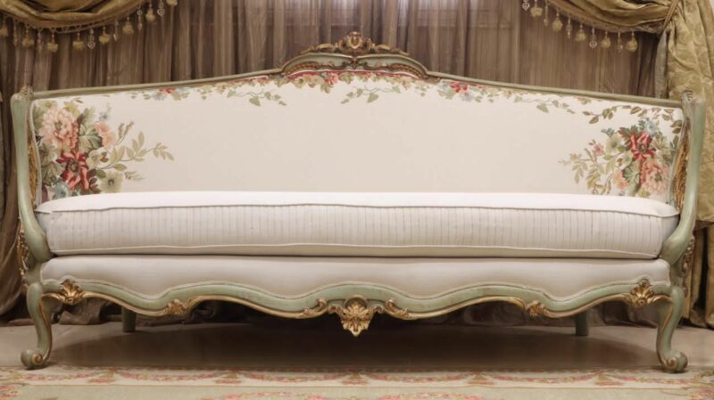 Handmade Caval White Sofa | Mobilia Cleopatra 3 Handmade Caval White Sofa - Image 1