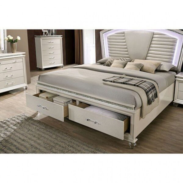 Maddie Bed CM7899  By Furniture of America - Image 3