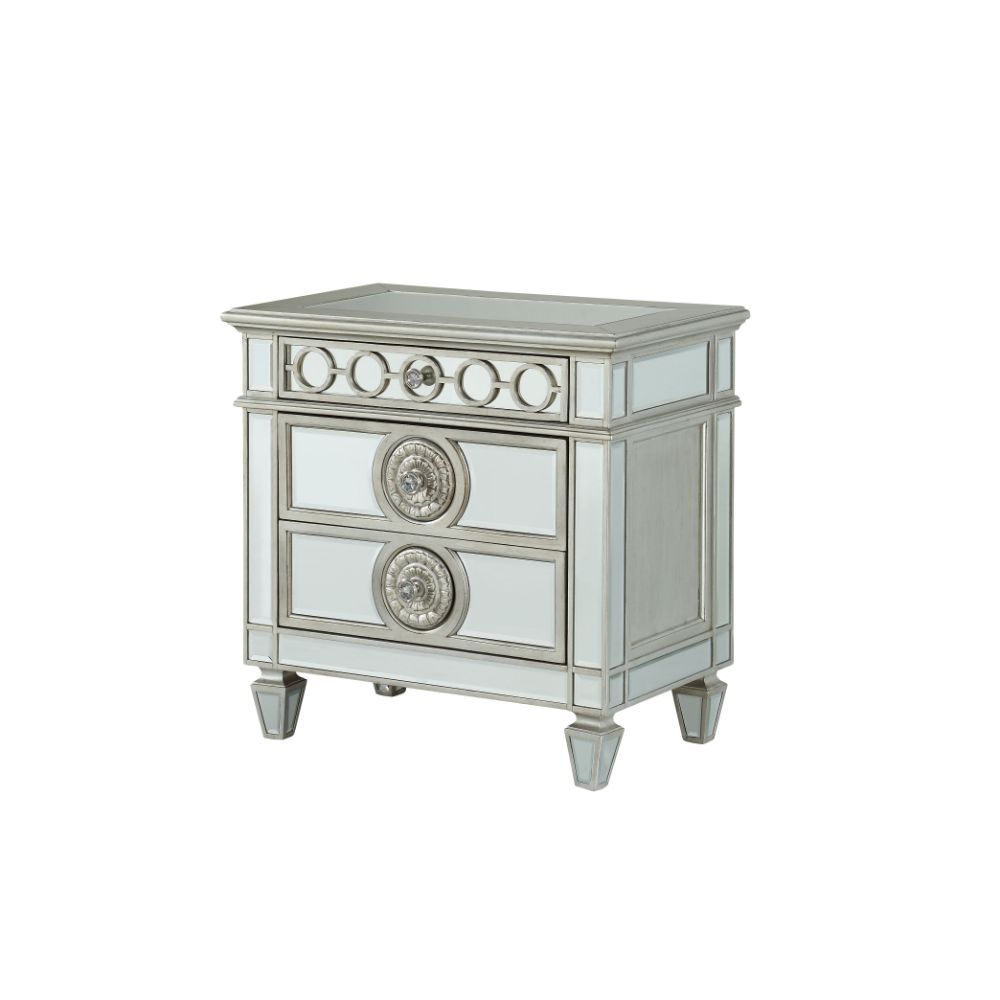 Varian Nightstand 26153 By Acme | Mobilia Cleopatra 3 Varian Nightstand 26153 by ACME - Image 1
