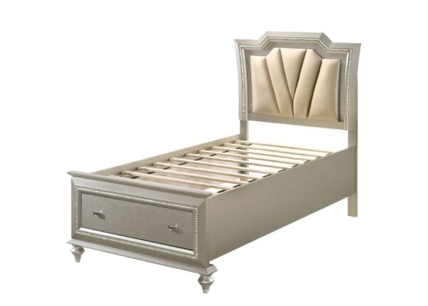 Kaitlyn Bed by ACME - Image 9