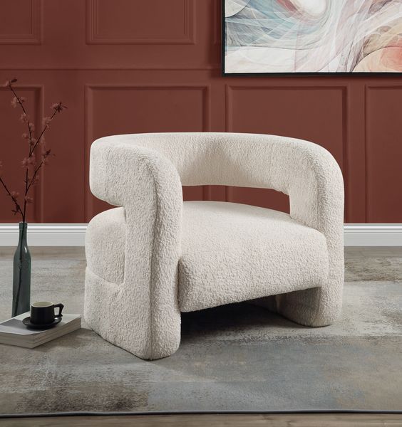 Yitua Accent Chair By Acme | Mobilia Cleopatra 3 Yitua Accent Chair by ACME - Image 1