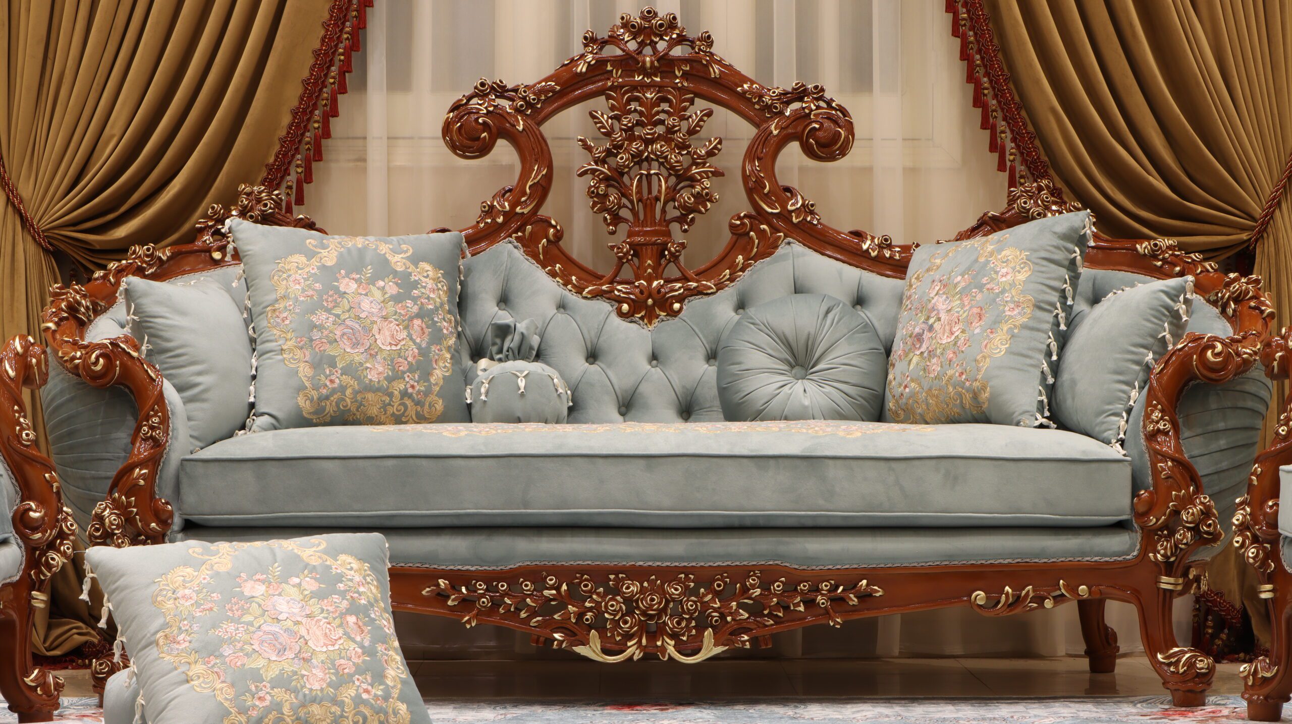 Handmade Zayn Mint Green Sofa | Mobilia Cleopatra 3 Handmade Zayn Mint Green Sofa - Image 1