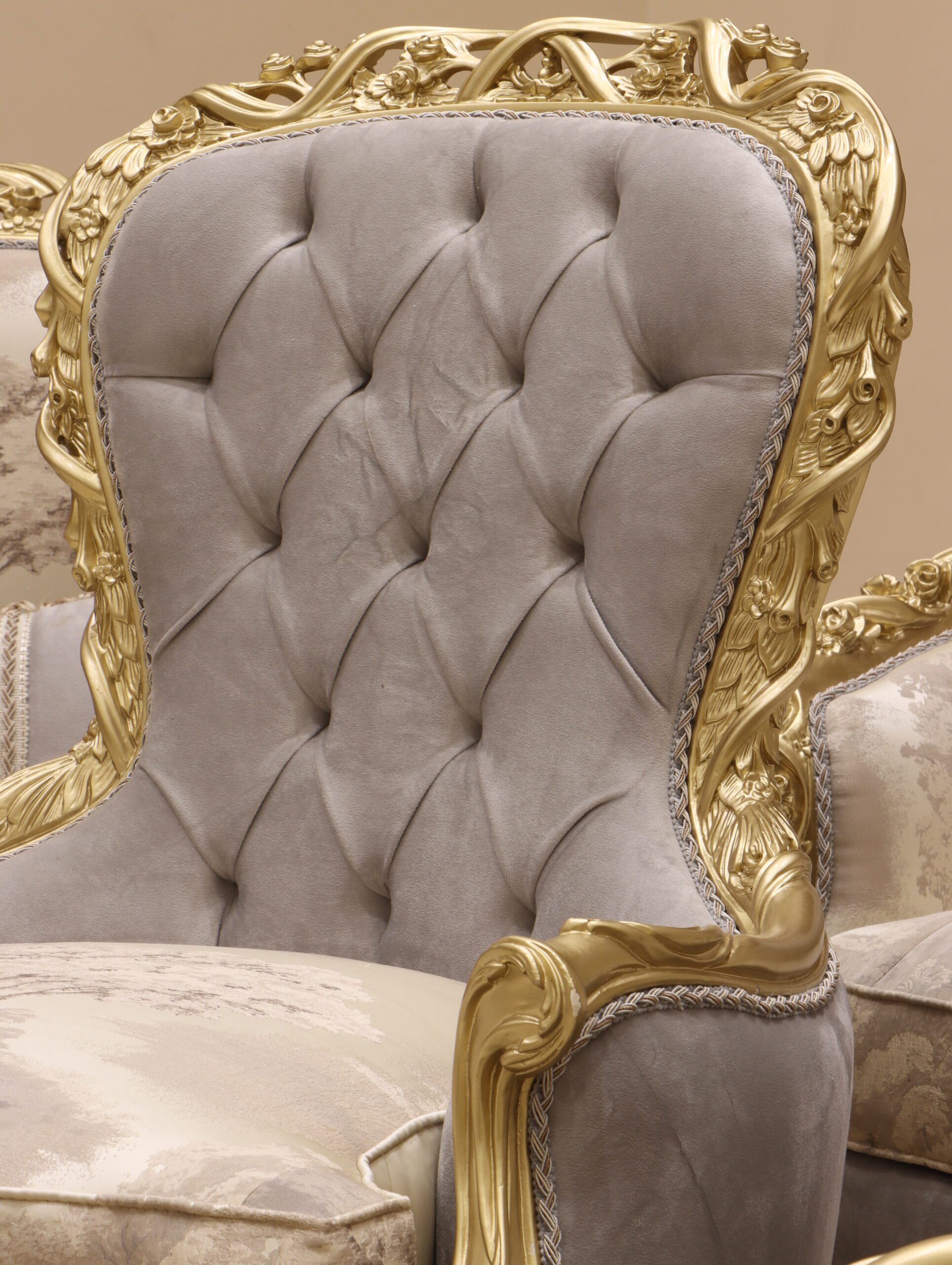 Handmade Meta Silver Chair 1 | Mobilia Cleopatra 3 Handmade Meta Silver Chair 1 - Image 1