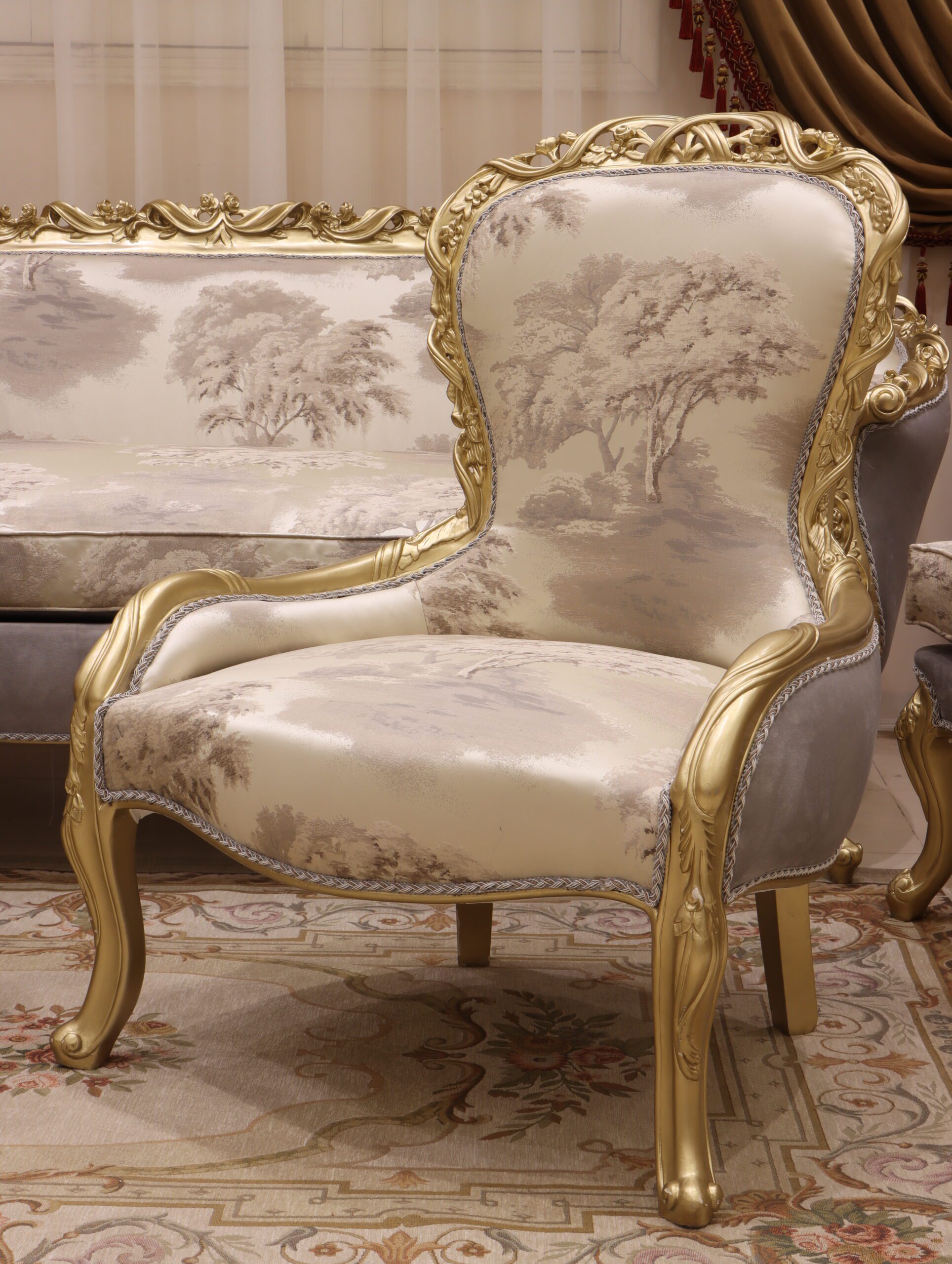 Handmade Meta Silver Chair 2 | Mobilia Cleopatra 3 Handmade Meta Silver Chair 2 - Image 1