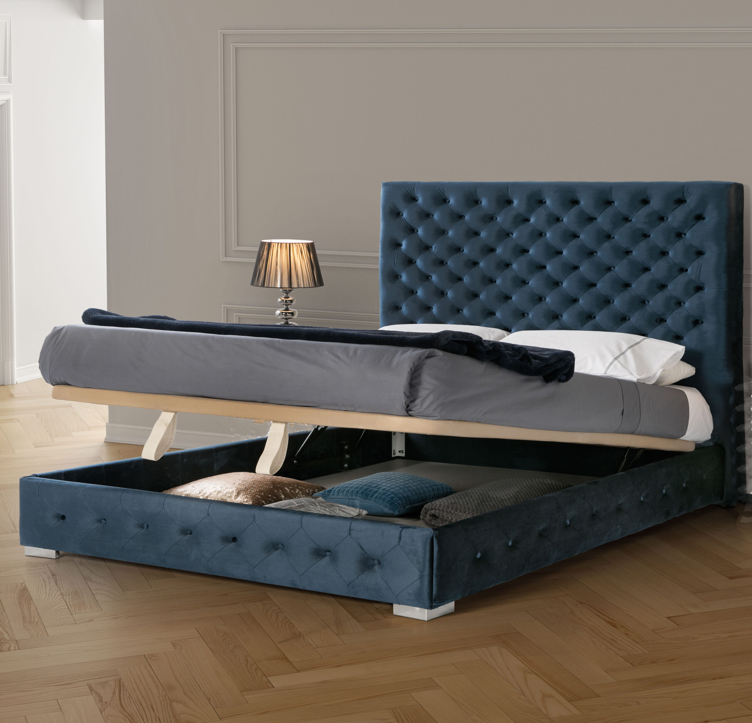 Leonor Blue KS w/Storage