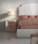 Spain_EZ-70_nightstand