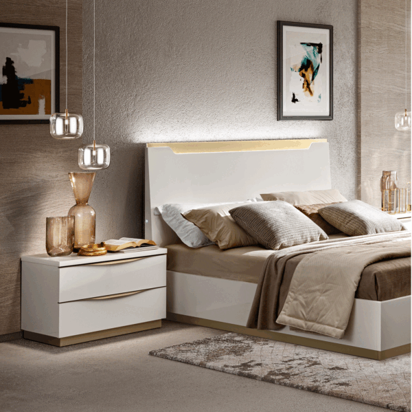 Italy_Kharma-Bedroom_nightstand