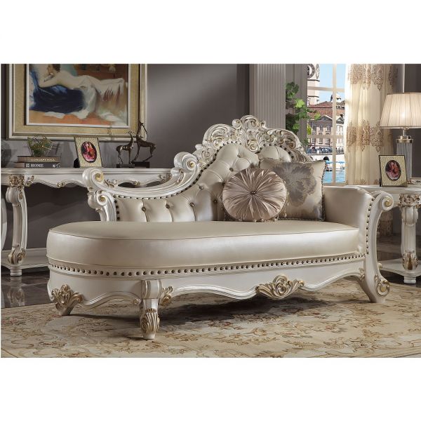 Vendome Chaise With 2 Pillows In Pearl Leather Bd01523 By Acme | Mobilia Cleopatra 3 Chaise