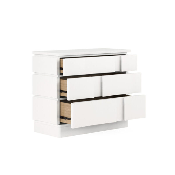 Accent-Bachelor Drawer Chest