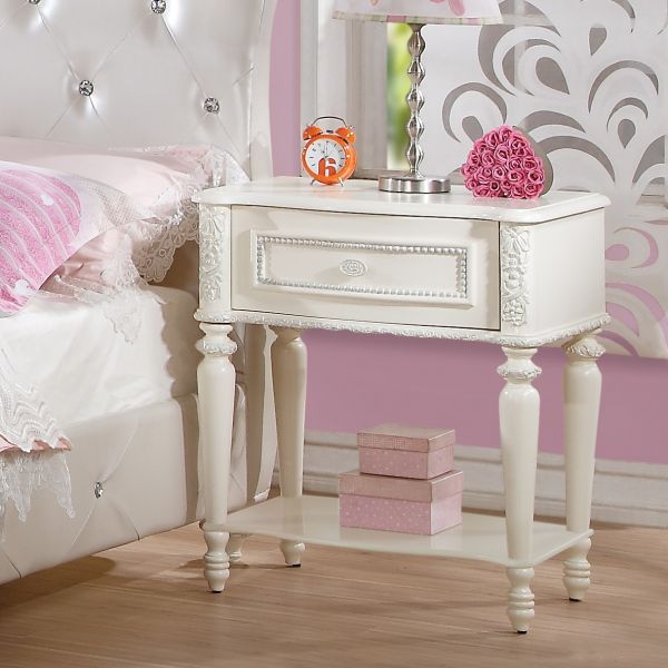 Ivory Dorothy Nightstand W/1 Drawer Bd02267 By Acme | Mobilia Cleopatra 3 Ivory Nightstand With 1 Drawer