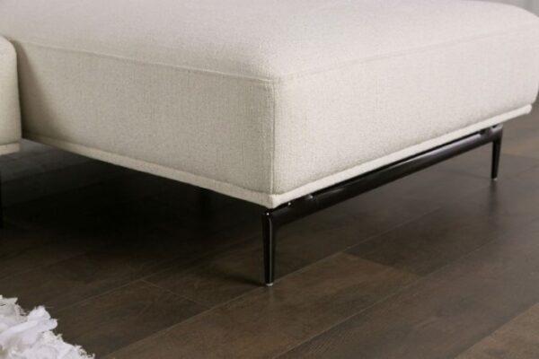 Baerum Contemporary Linen White Sectional Sofa with Right Chaise | FM63006WH-SECT-R