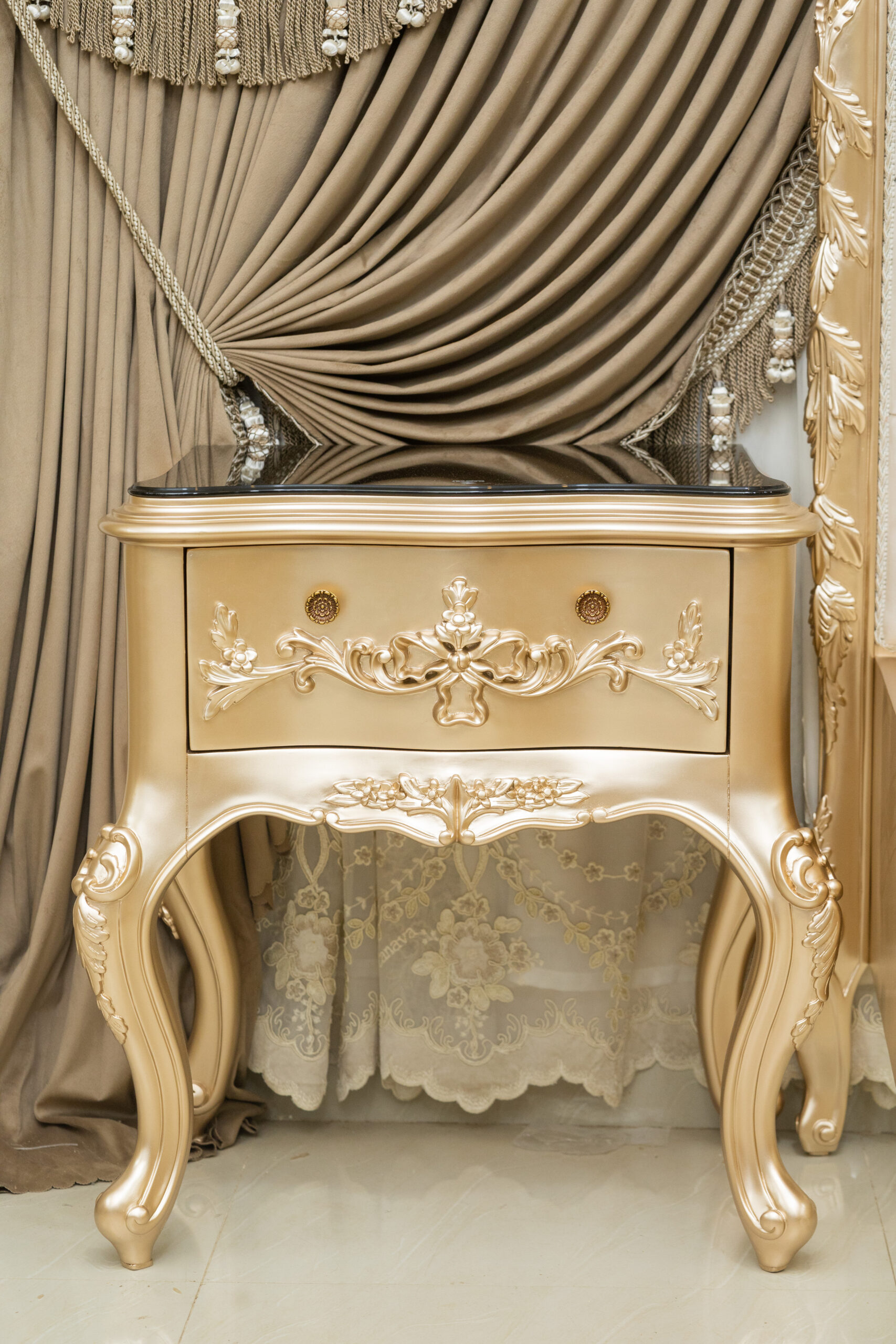 Handmade Golden Rose Sand Nightstand | Mobilia Cleopatra 3 Handmade Golden Rose Sand Nightstand - Image 1