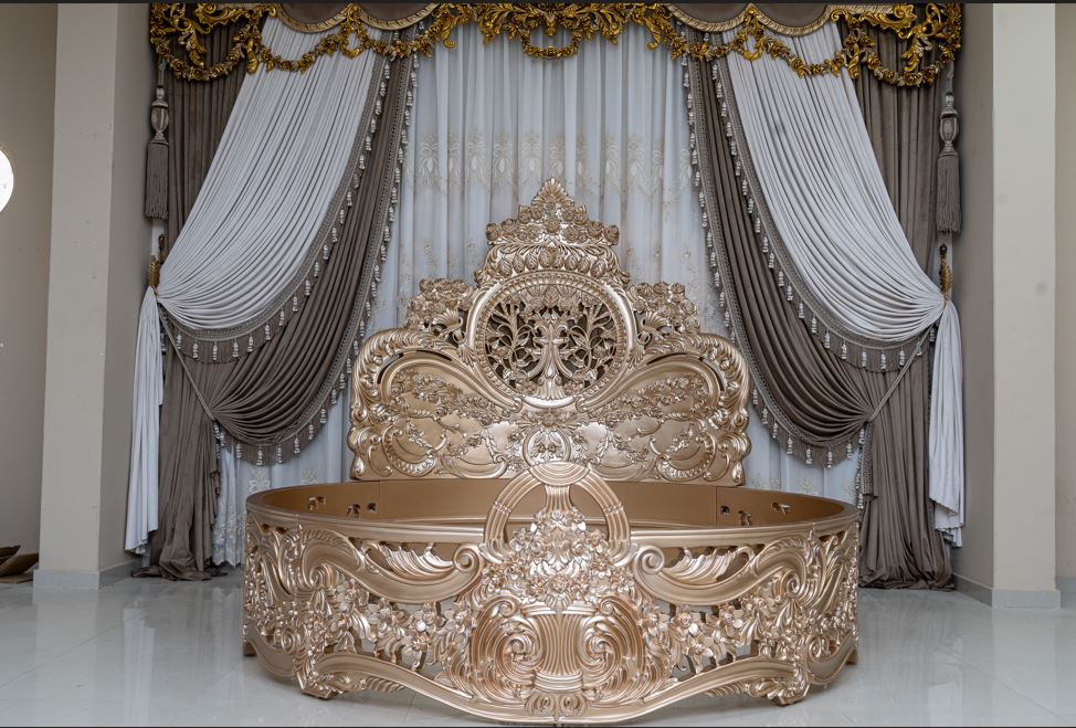 Handmade Royal Haven Round Bed | Mobilia Cleopatra 3 Handmade Royal Haven Round Bed - Image 1
