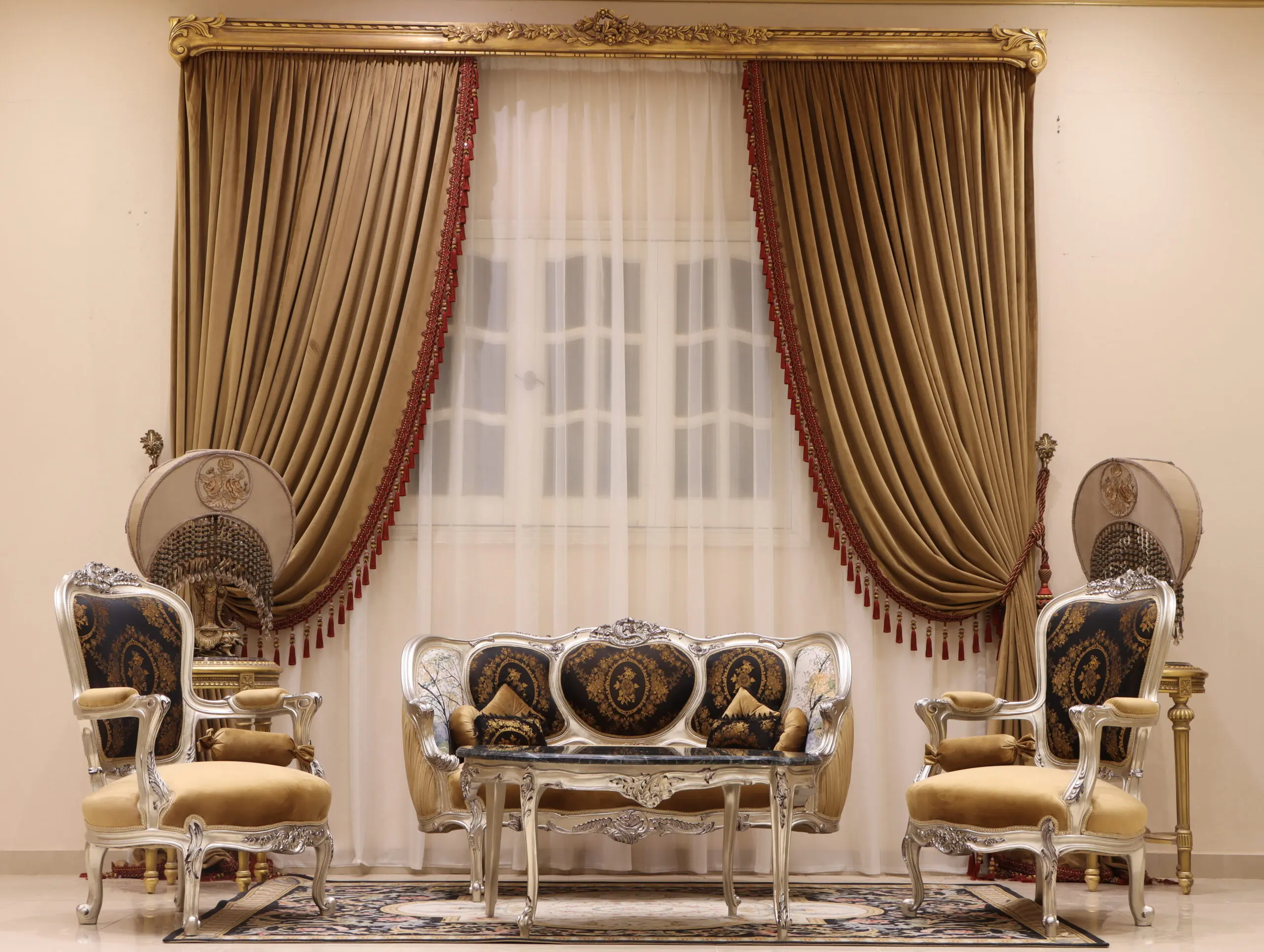 Benefits of handmade furniture in luxury home interiors
