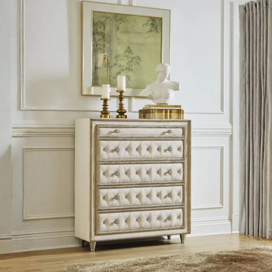 Antonella Ivory And Camel Chest By Coaster Furniture | Mobilia Cleopatra 3 Ivory and Camel Chest