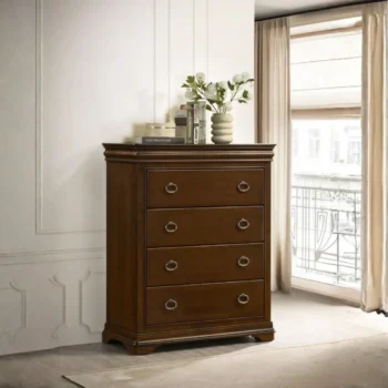 Traditional Chest of Drawers