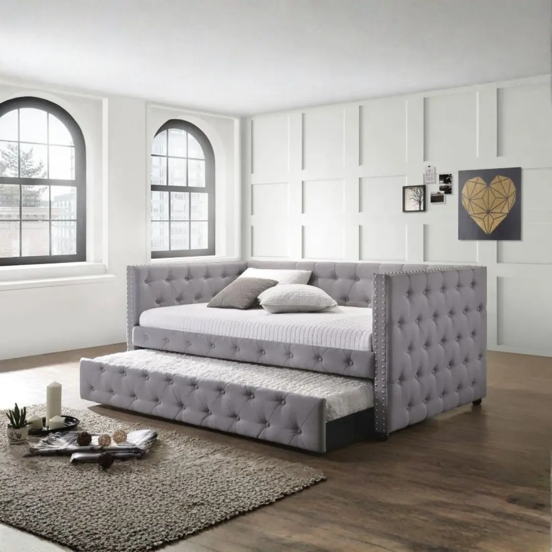 Mockern Grey Tufted Daybed By Coaster Furniture | Mobilia Cleopatra 3 Grey Tufted Daybed
